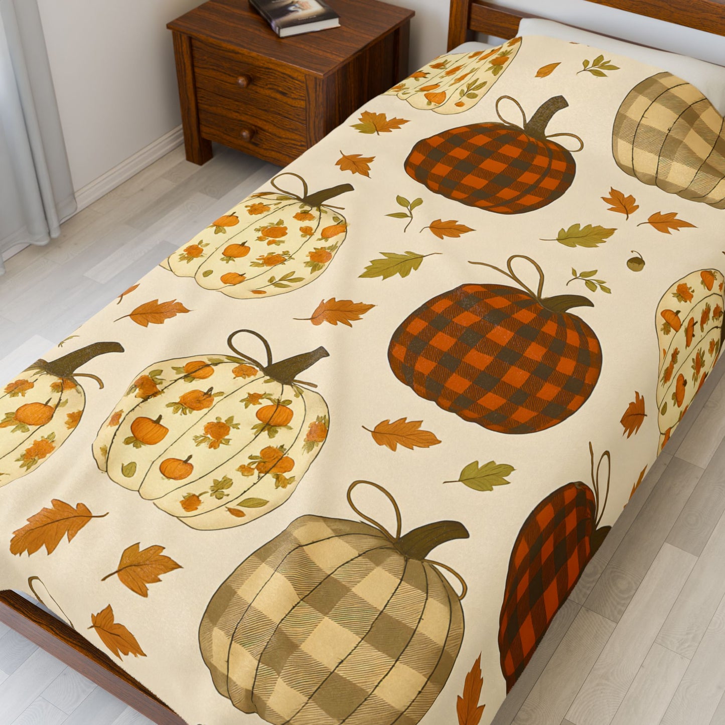 Cozy Pumpkin Pattern Soft Plush Blanket Warm Autumn Throw for Home, Couch, or Bedroom, Available in 3 Sizes