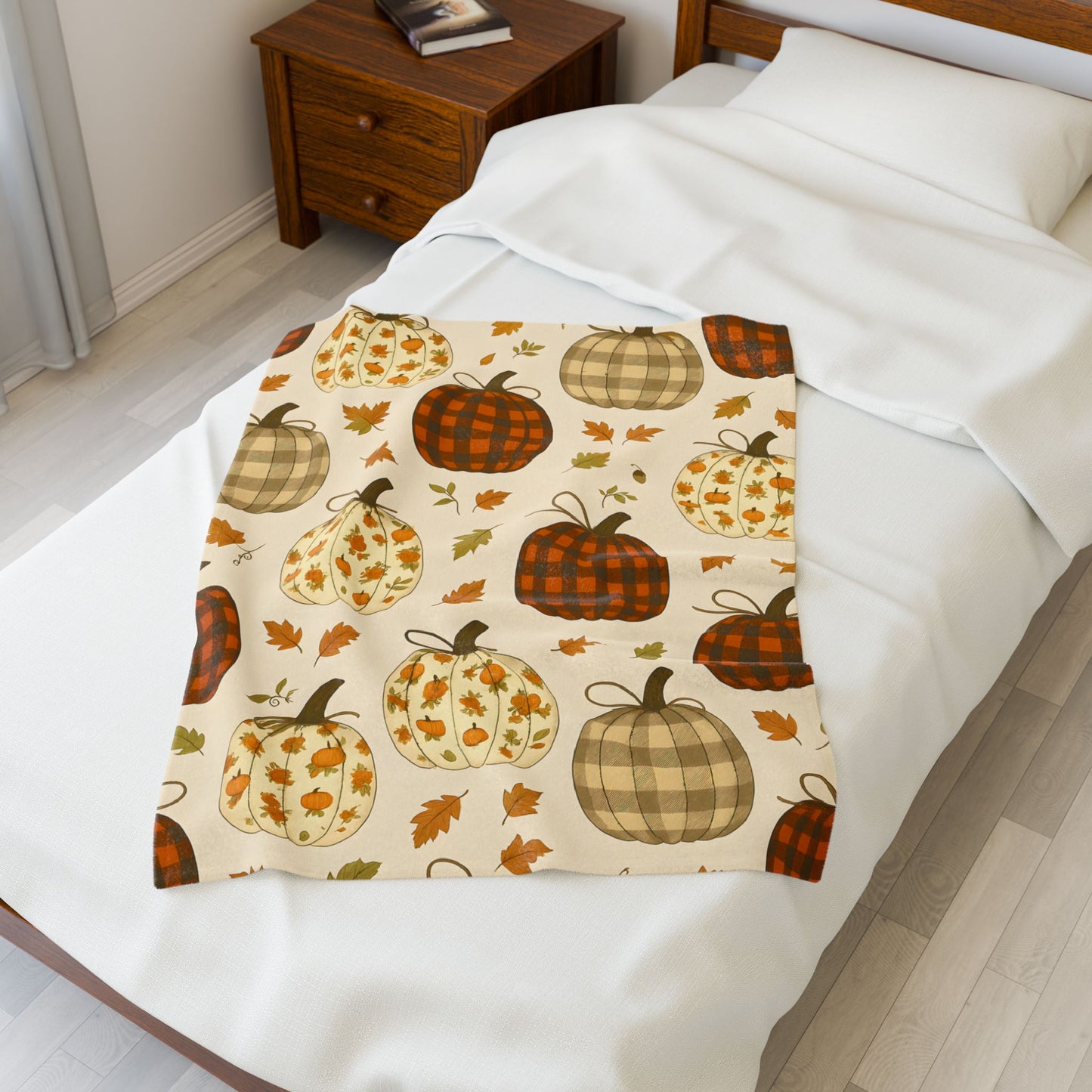 Cozy Pumpkin Pattern Soft Plush Blanket Warm Autumn Throw for Home, Couch, or Bedroom, Available in 3 Sizes